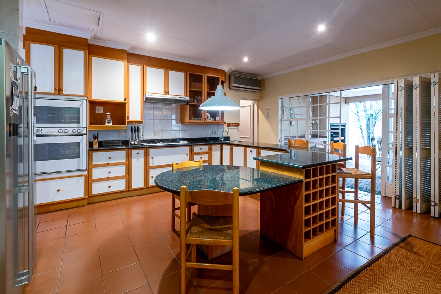 5 Bedroom Property for Sale in Waterkloof Ridge Gauteng