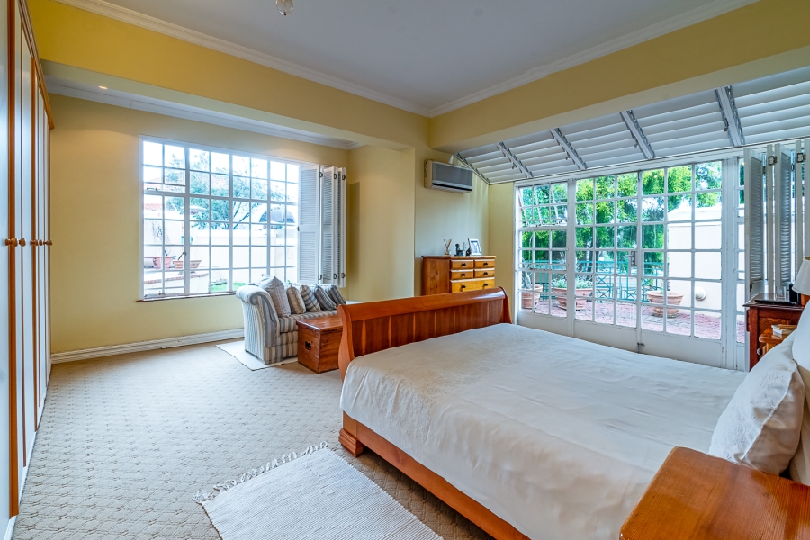 5 Bedroom Property for Sale in Waterkloof Ridge Gauteng