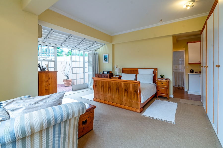 5 Bedroom Property for Sale in Waterkloof Ridge Gauteng