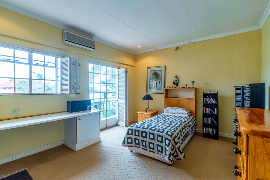 5 Bedroom Property for Sale in Waterkloof Ridge Gauteng