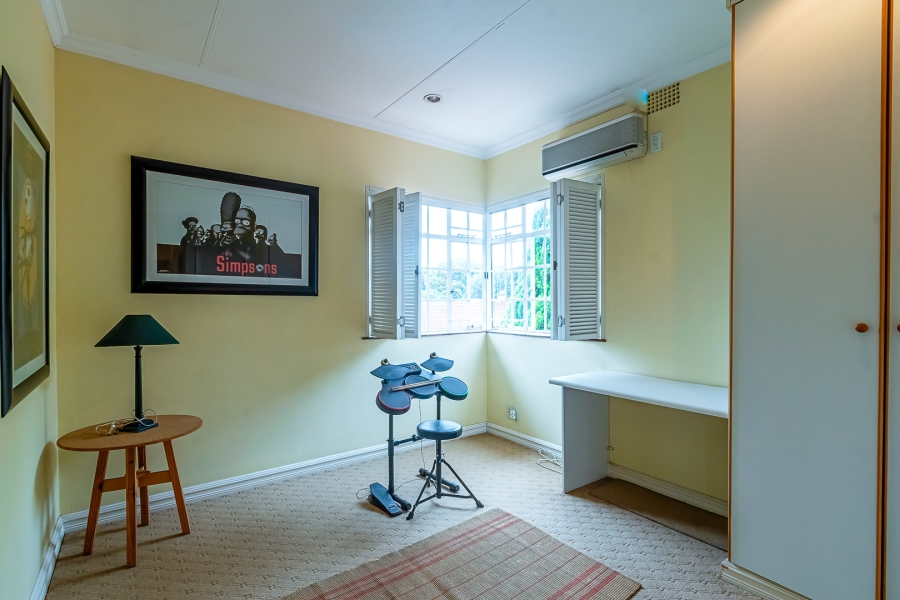 5 Bedroom Property for Sale in Waterkloof Ridge Gauteng