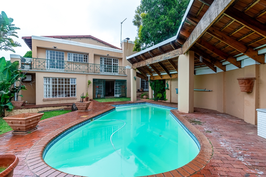 5 Bedroom Property for Sale in Waterkloof Ridge Gauteng