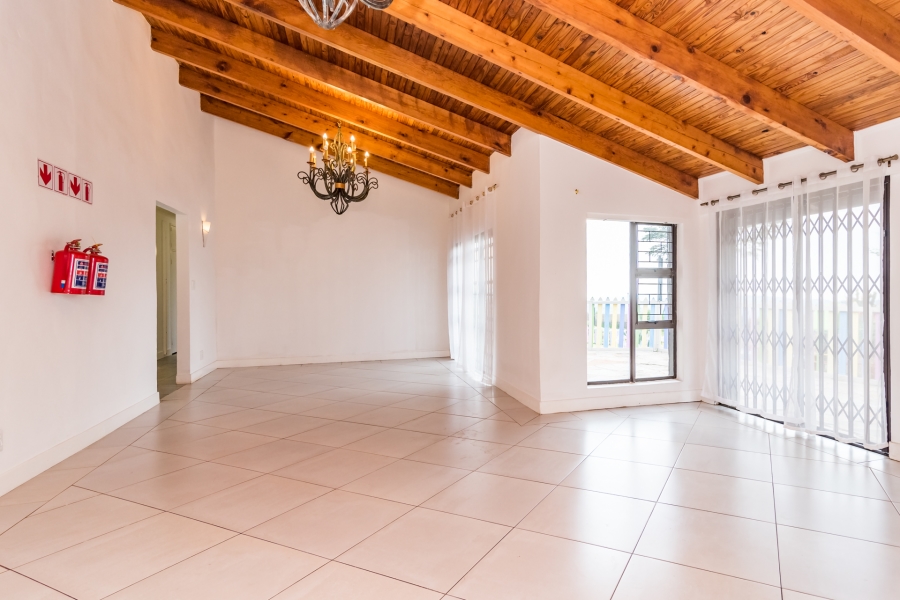 To Let 6 Bedroom Property for Rent in Horison Park Gauteng