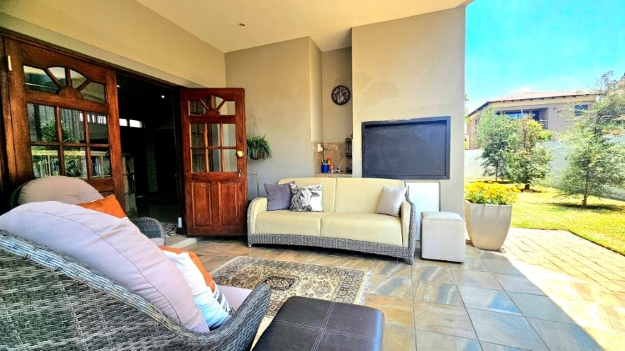 3 Bedroom Property for Sale in Midfield Estate Gauteng