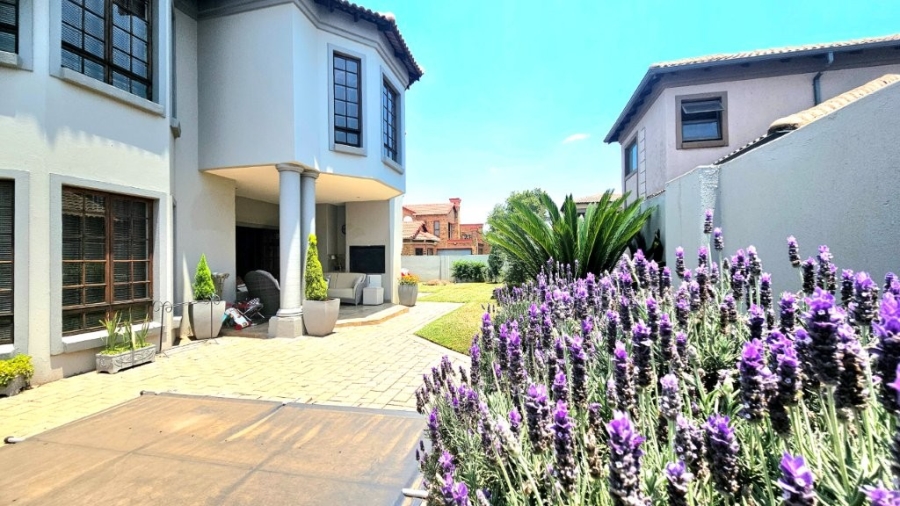 3 Bedroom Property for Sale in Midfield Estate Gauteng