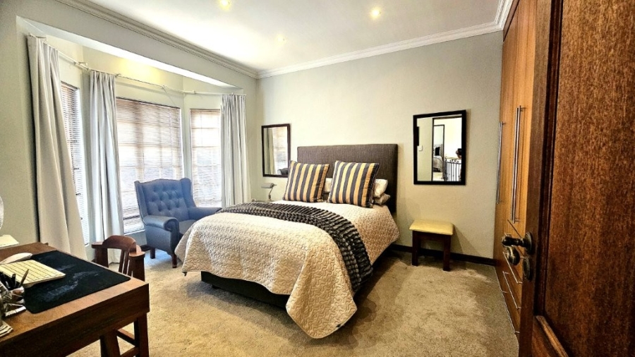 3 Bedroom Property for Sale in Midfield Estate Gauteng