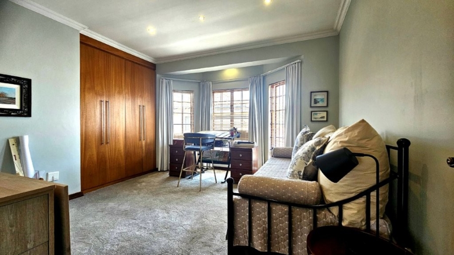 3 Bedroom Property for Sale in Midfield Estate Gauteng