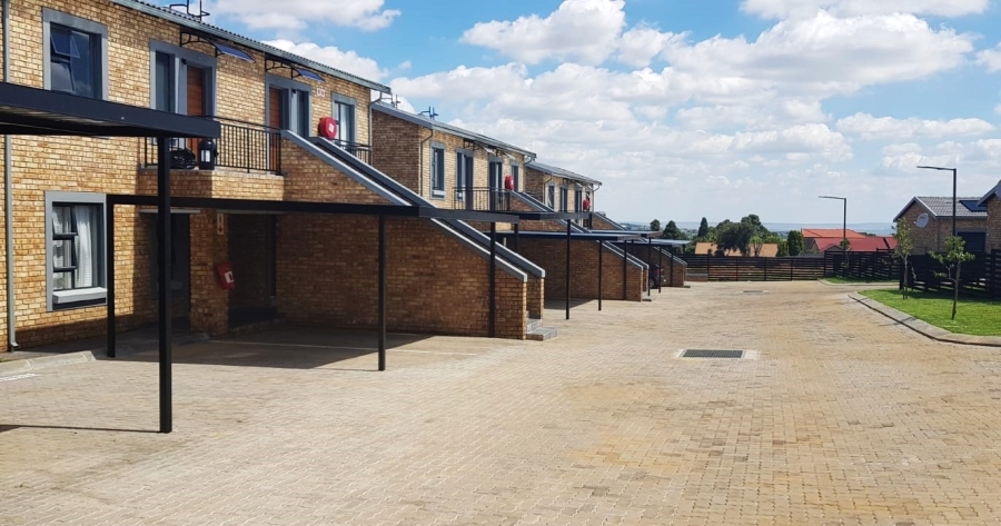 To Let 1 Bedroom Property for Rent in Groblerpark Gauteng