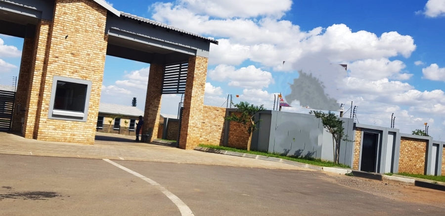 To Let 1 Bedroom Property for Rent in Groblerpark Gauteng