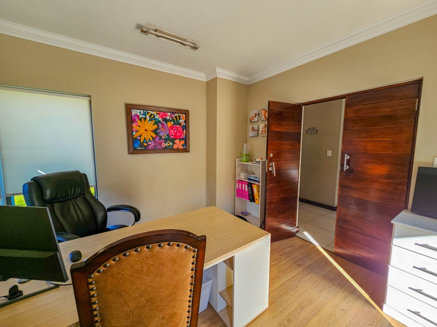 3 Bedroom Property for Sale in Midlands Estate Gauteng