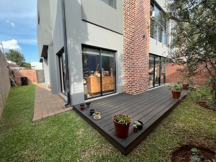 To Let 4 Bedroom Property for Rent in Morningside Gauteng
