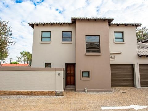 To Let 3 Bedroom Property for Rent in Montana Gauteng