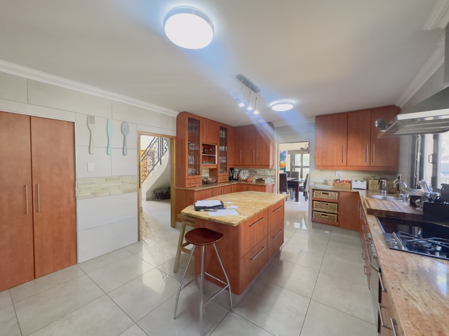 5 Bedroom Property for Sale in Blue Saddle Ranches Gauteng