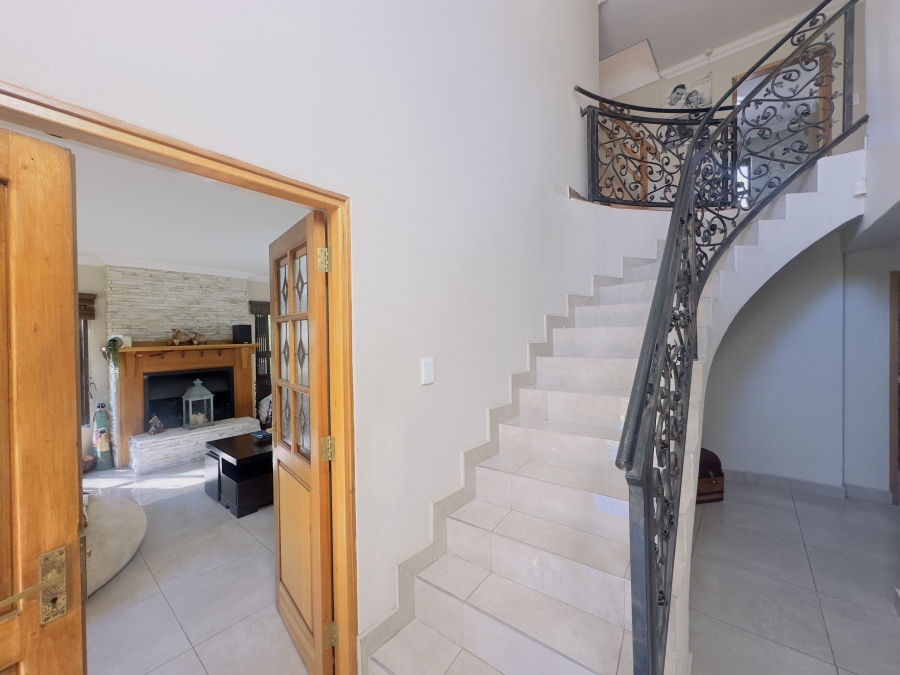 5 Bedroom Property for Sale in Blue Saddle Ranches Gauteng