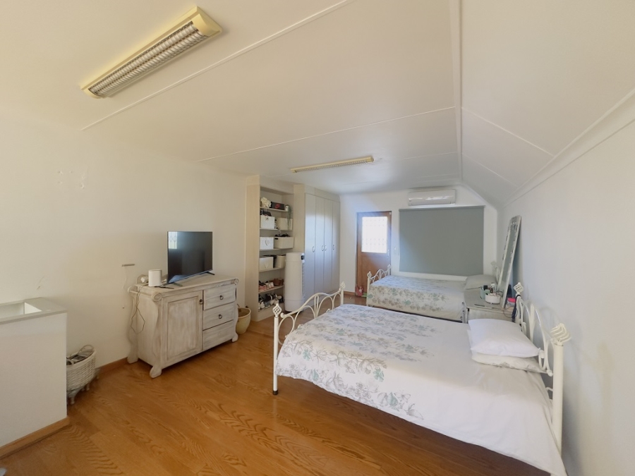 5 Bedroom Property for Sale in Blue Saddle Ranches Gauteng