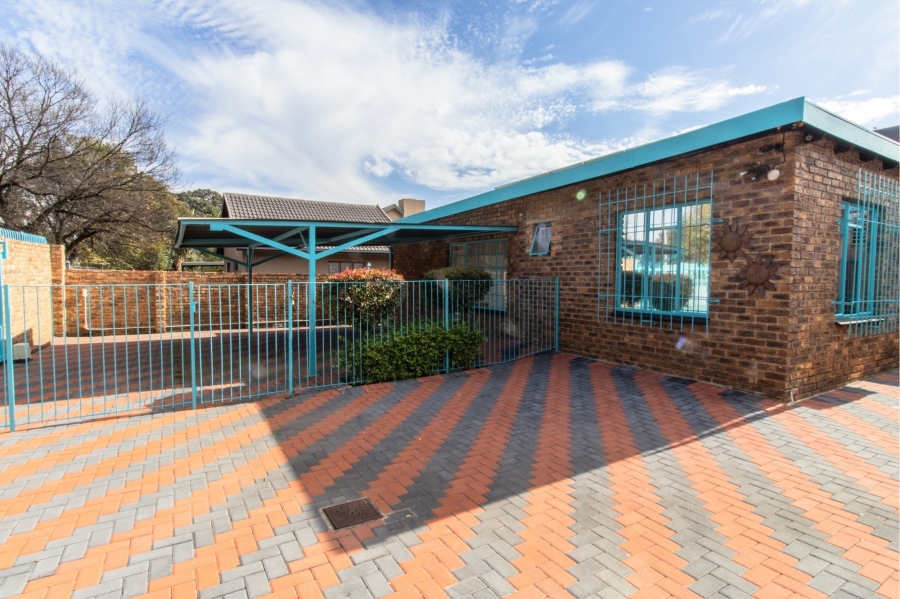 4 Bedroom Property for Sale in Wierda Park Gauteng