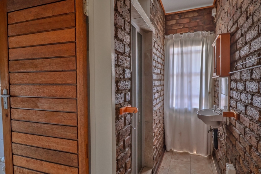 4 Bedroom Property for Sale in Wierda Park Gauteng