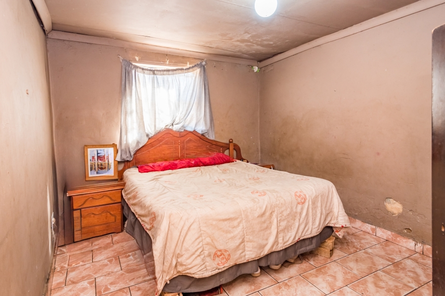 2 Bedroom Property for Sale in Emdeni Gauteng