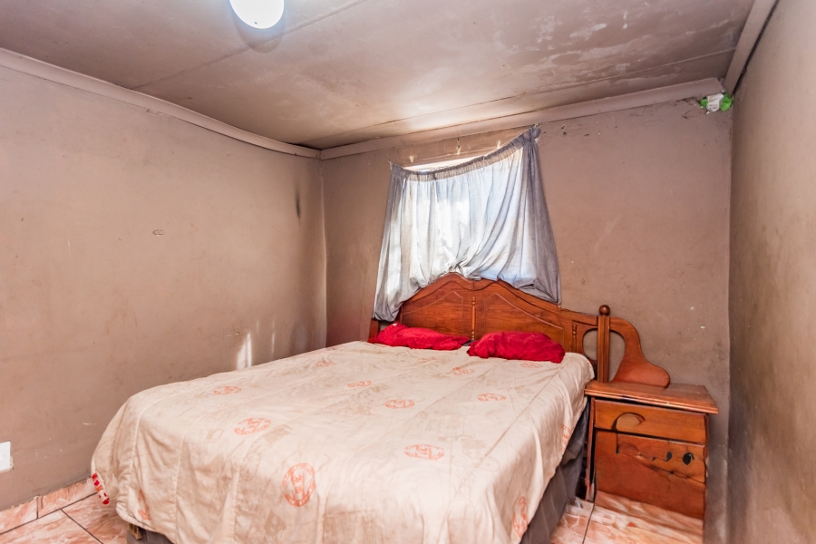 2 Bedroom Property for Sale in Emdeni Gauteng