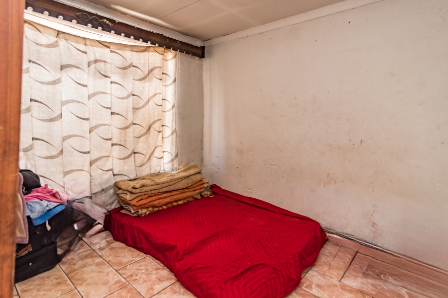 2 Bedroom Property for Sale in Emdeni Gauteng