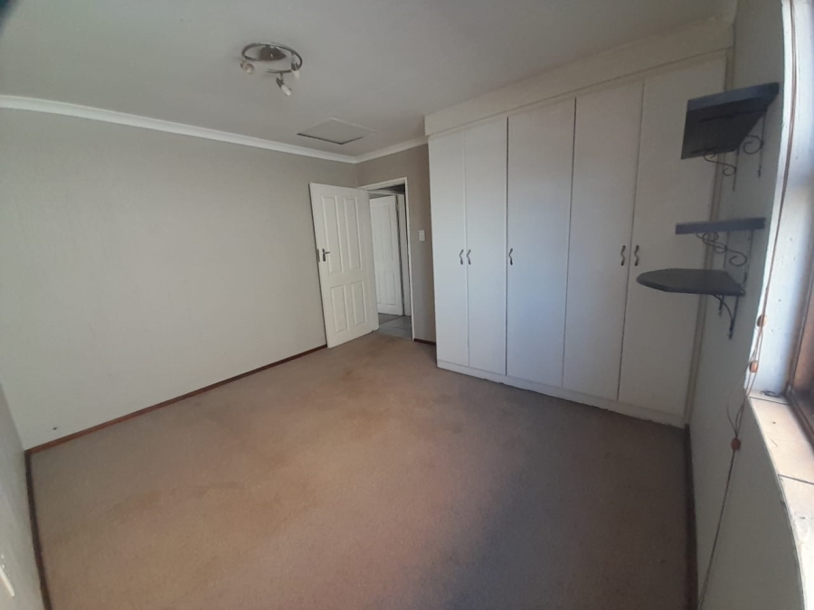To Let 2 Bedroom Property for Rent in Three Rivers Gauteng