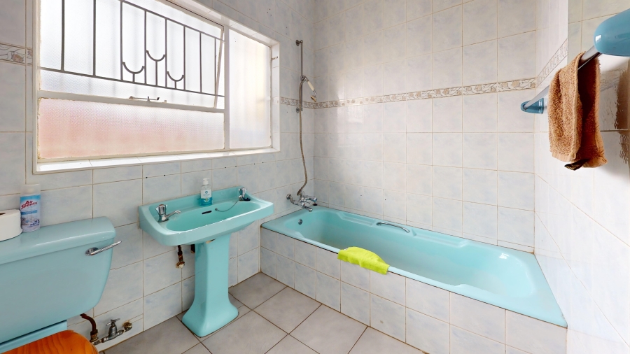 5 Bedroom Property for Sale in Parkrand Gauteng