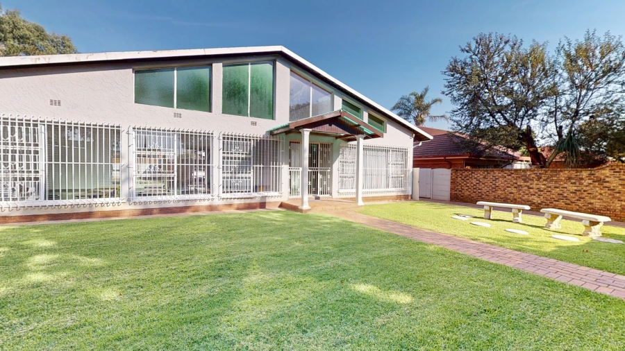 5 Bedroom Property for Sale in Parkrand Gauteng