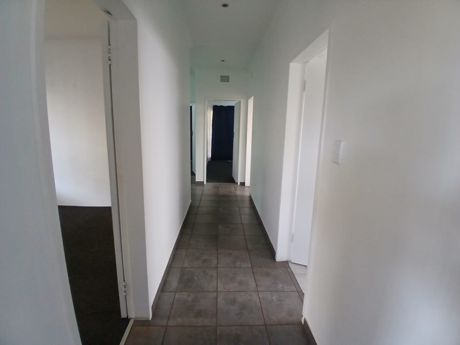5 Bedroom Property for Sale in Parkrand Gauteng