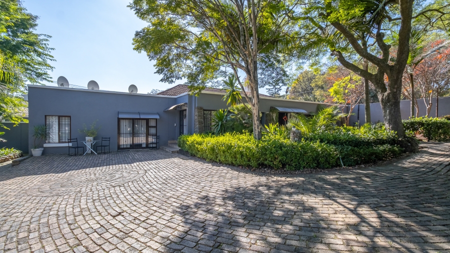 3 Bedroom Property for Sale in Fontainebleau Gauteng