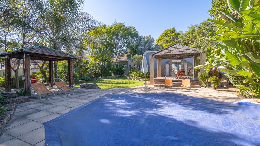 3 Bedroom Property for Sale in Fontainebleau Gauteng