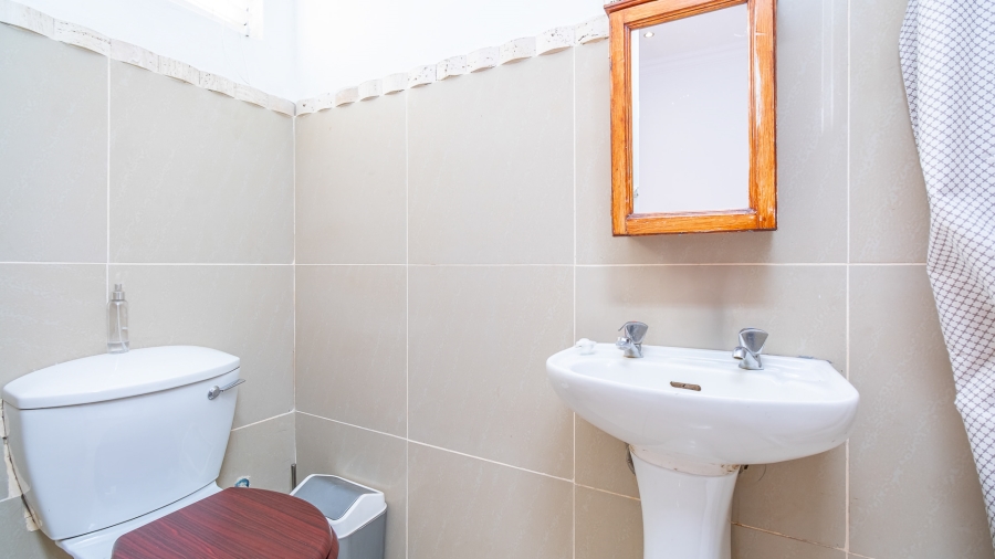 3 Bedroom Property for Sale in Fontainebleau Gauteng
