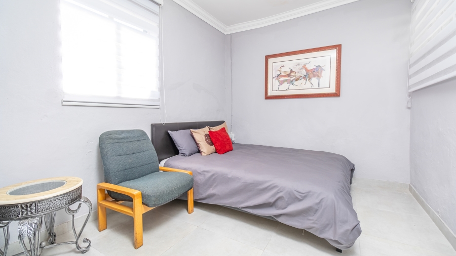 3 Bedroom Property for Sale in Fontainebleau Gauteng