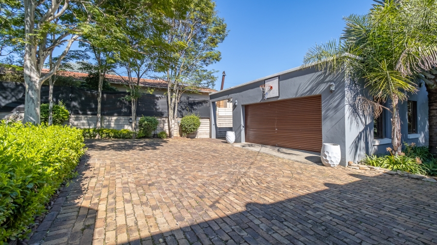 3 Bedroom Property for Sale in Fontainebleau Gauteng