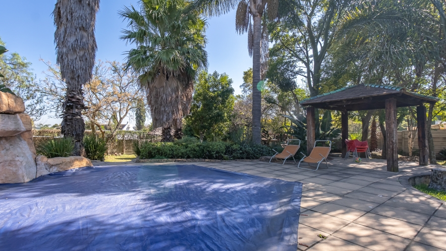 3 Bedroom Property for Sale in Fontainebleau Gauteng