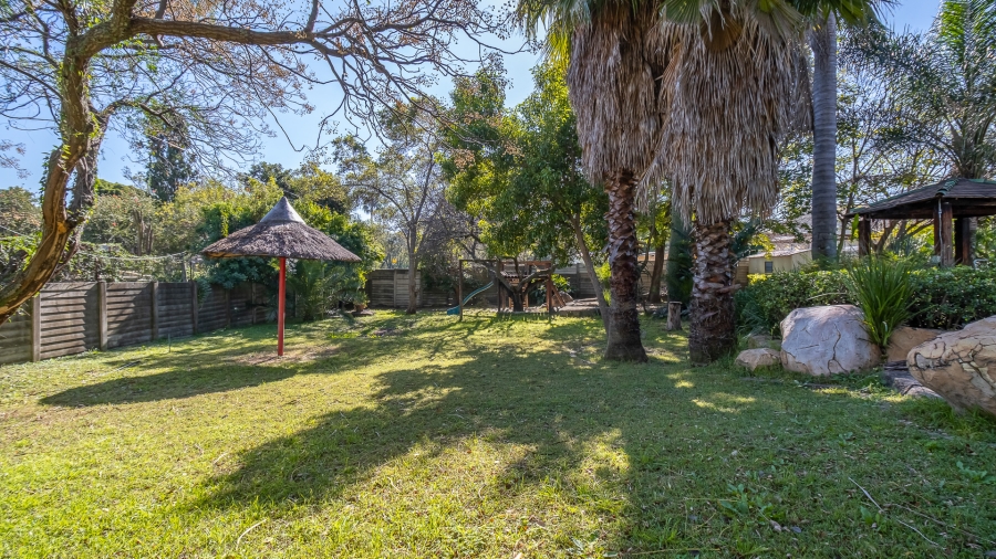 3 Bedroom Property for Sale in Fontainebleau Gauteng