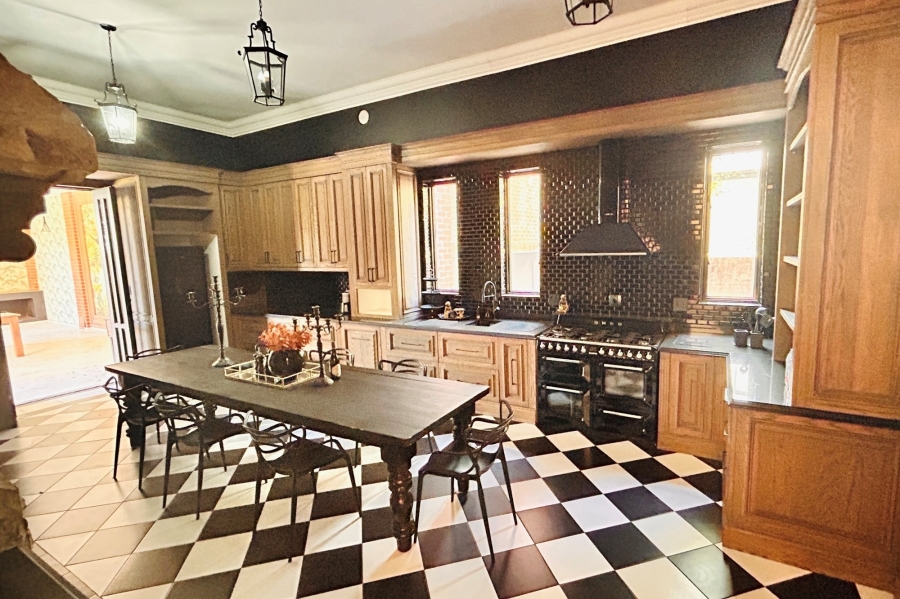 4 Bedroom Property for Sale in Waterkloof Gauteng