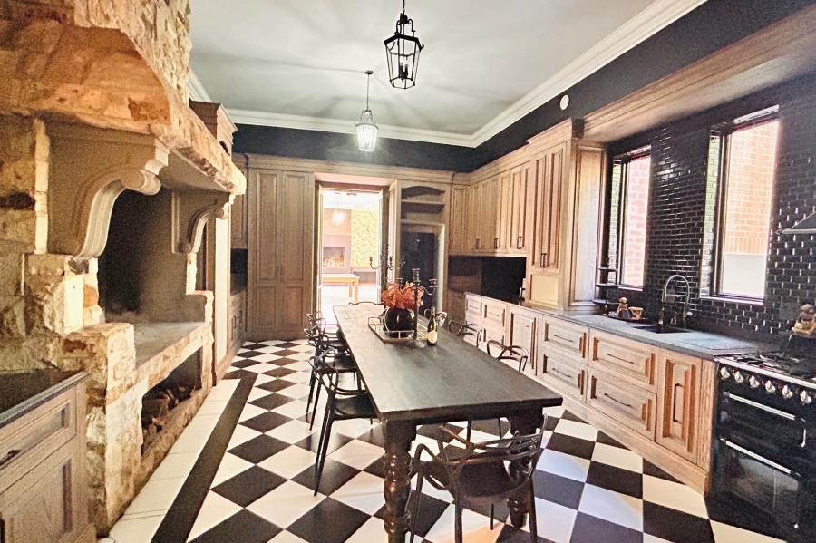 4 Bedroom Property for Sale in Waterkloof Gauteng