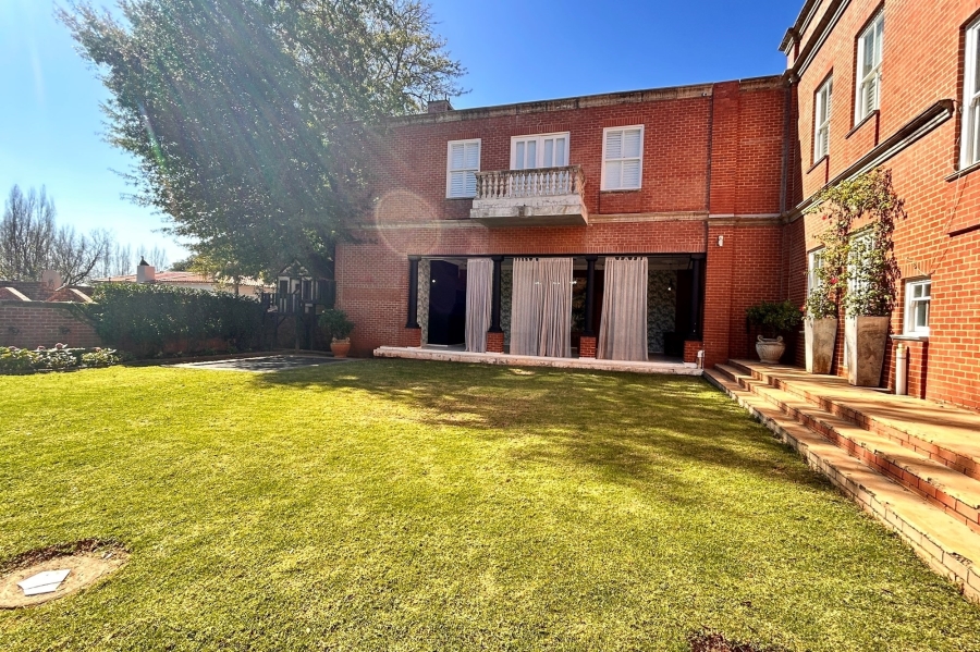 4 Bedroom Property for Sale in Waterkloof Gauteng
