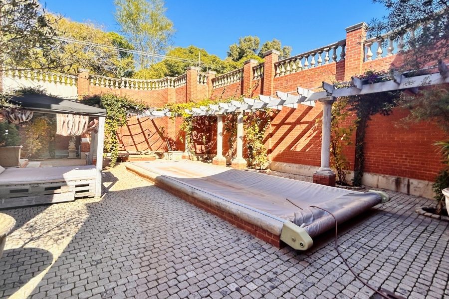 4 Bedroom Property for Sale in Waterkloof Gauteng