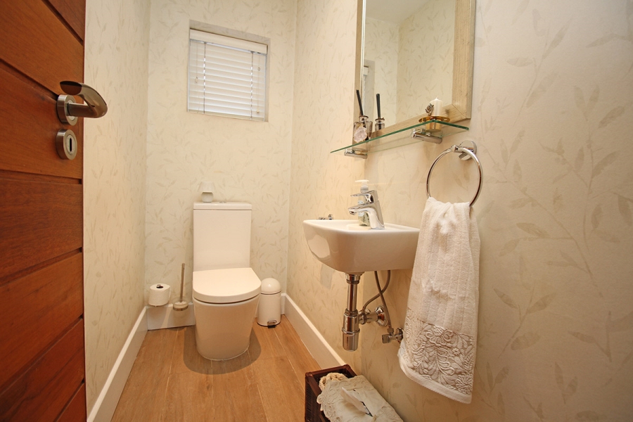 5 Bedroom Property for Sale in Kyalami Estates Gauteng