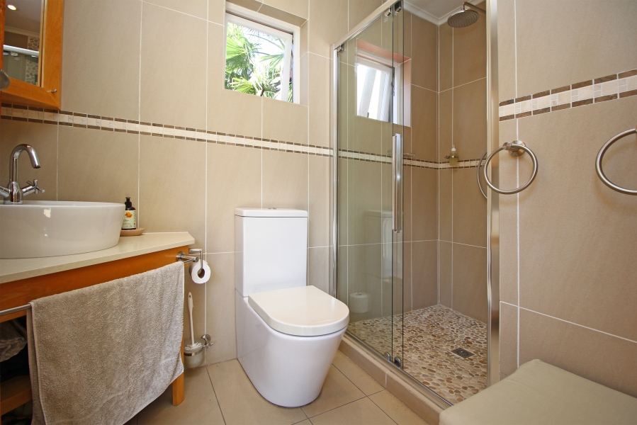 5 Bedroom Property for Sale in Kyalami Estates Gauteng