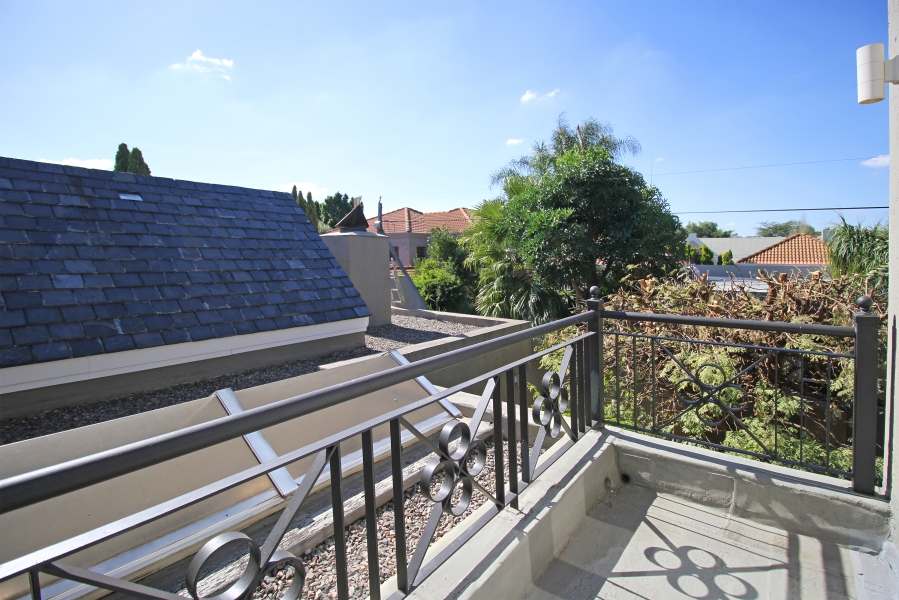 5 Bedroom Property for Sale in Kyalami Estates Gauteng