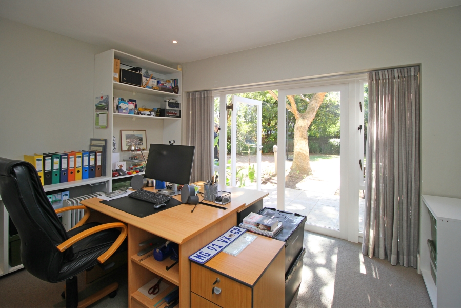 5 Bedroom Property for Sale in Kyalami Estates Gauteng