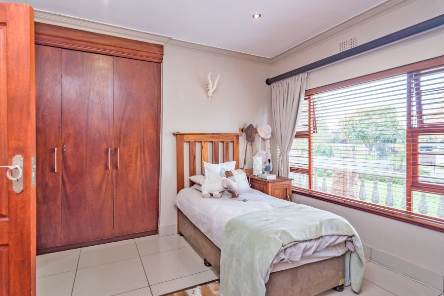 4 Bedroom Property for Sale in Noordheuwel Gauteng