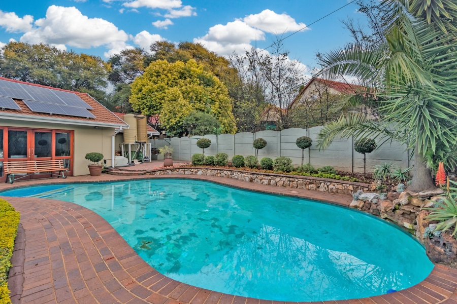 4 Bedroom Property for Sale in Noordheuwel Gauteng