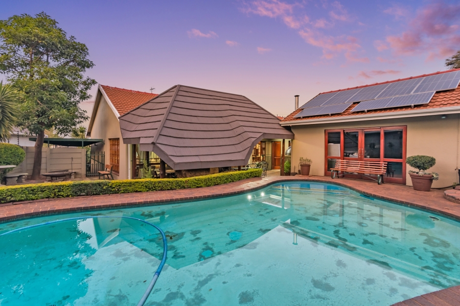 4 Bedroom Property for Sale in Noordheuwel Gauteng
