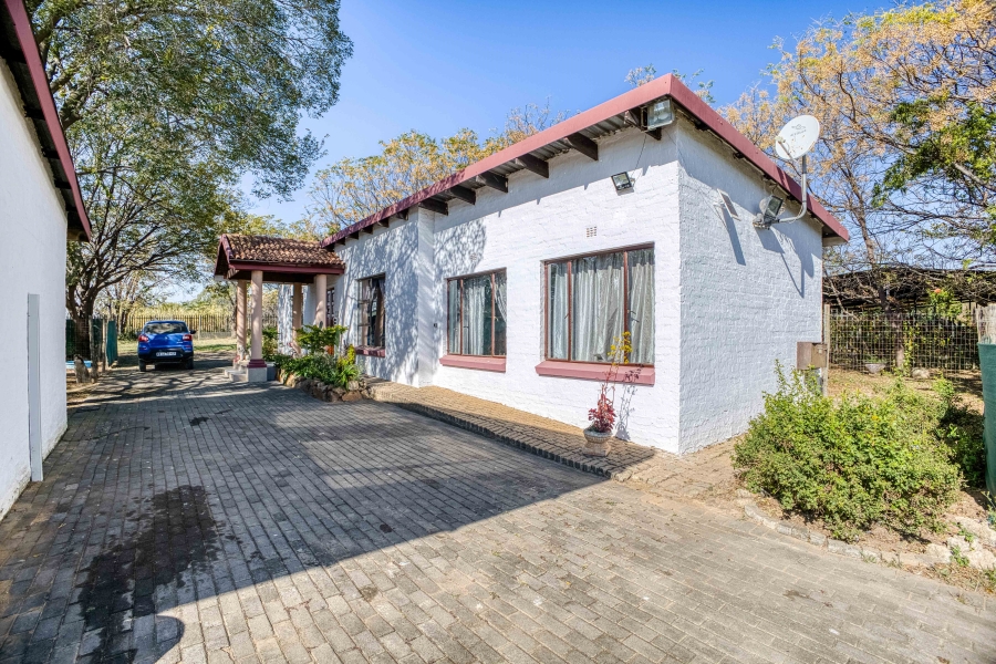 5 Bedroom Property for Sale in Farmall A H Gauteng