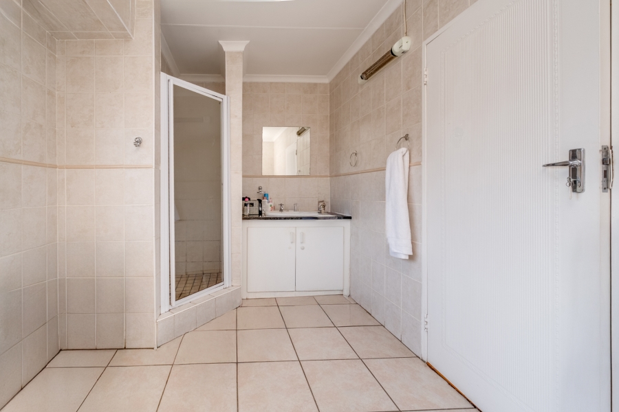 3 Bedroom Property for Sale in Beverley Gauteng