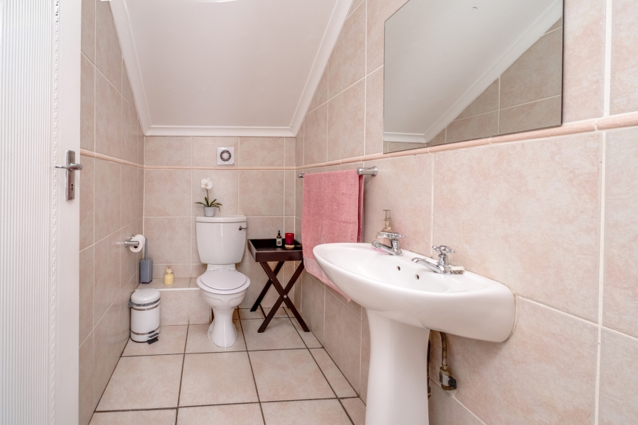 3 Bedroom Property for Sale in Beverley Gauteng
