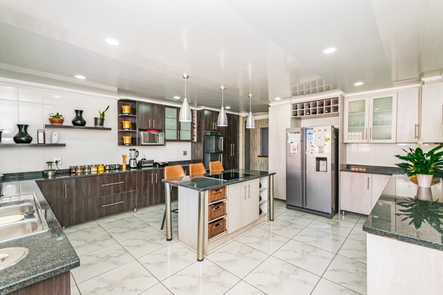 4 Bedroom Property for Sale in Kagiso Gauteng